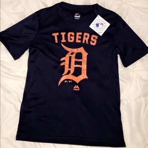 Youth Medium (10/12) Tigers t-shirt